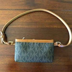 Michael Kors Signature Belt Wallet-Fanny Pack